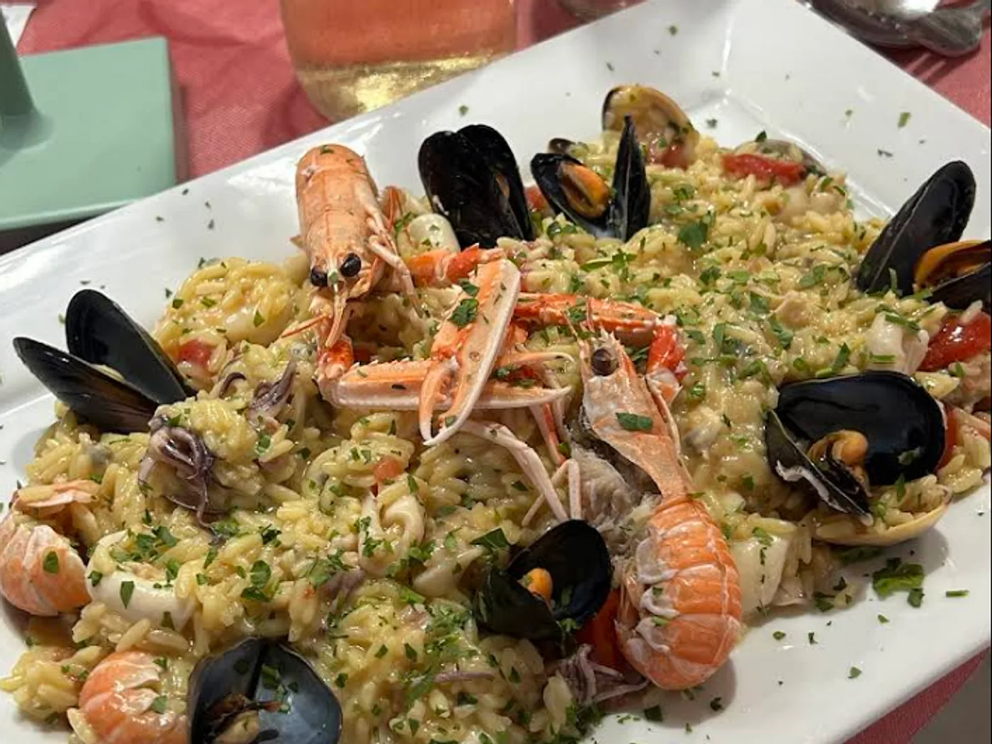 Risotto ai frutti di mare con cozze, scampi e gamberi